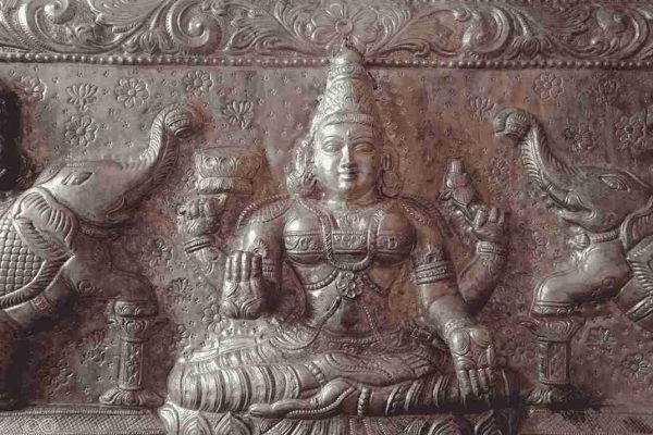 gajalakshmi-amman-goddess-bronze-idol-2